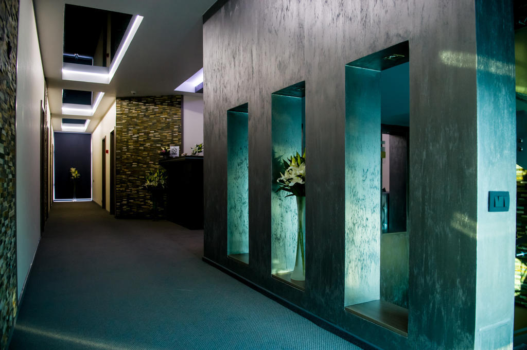 Hotel Aqua Тыргу-Жиу Экстерьер фото