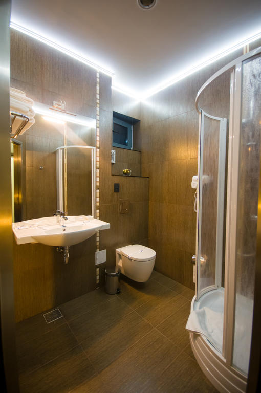 Hotel Aqua Тыргу-Жиу Номер фото