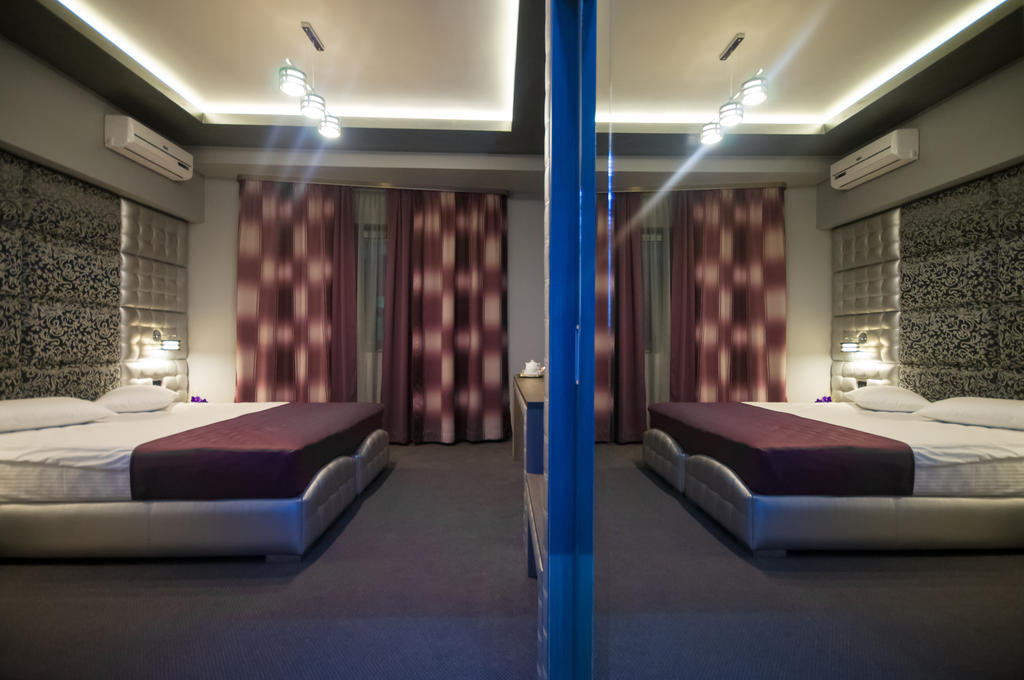 Hotel Aqua Тыргу-Жиу Экстерьер фото