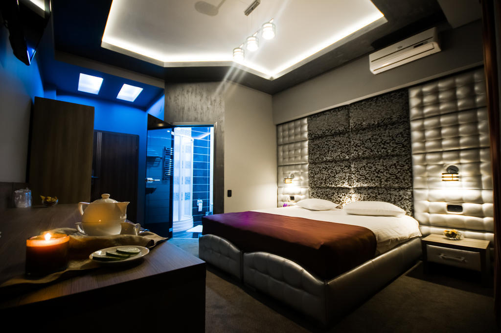 Hotel Aqua Тыргу-Жиу Экстерьер фото